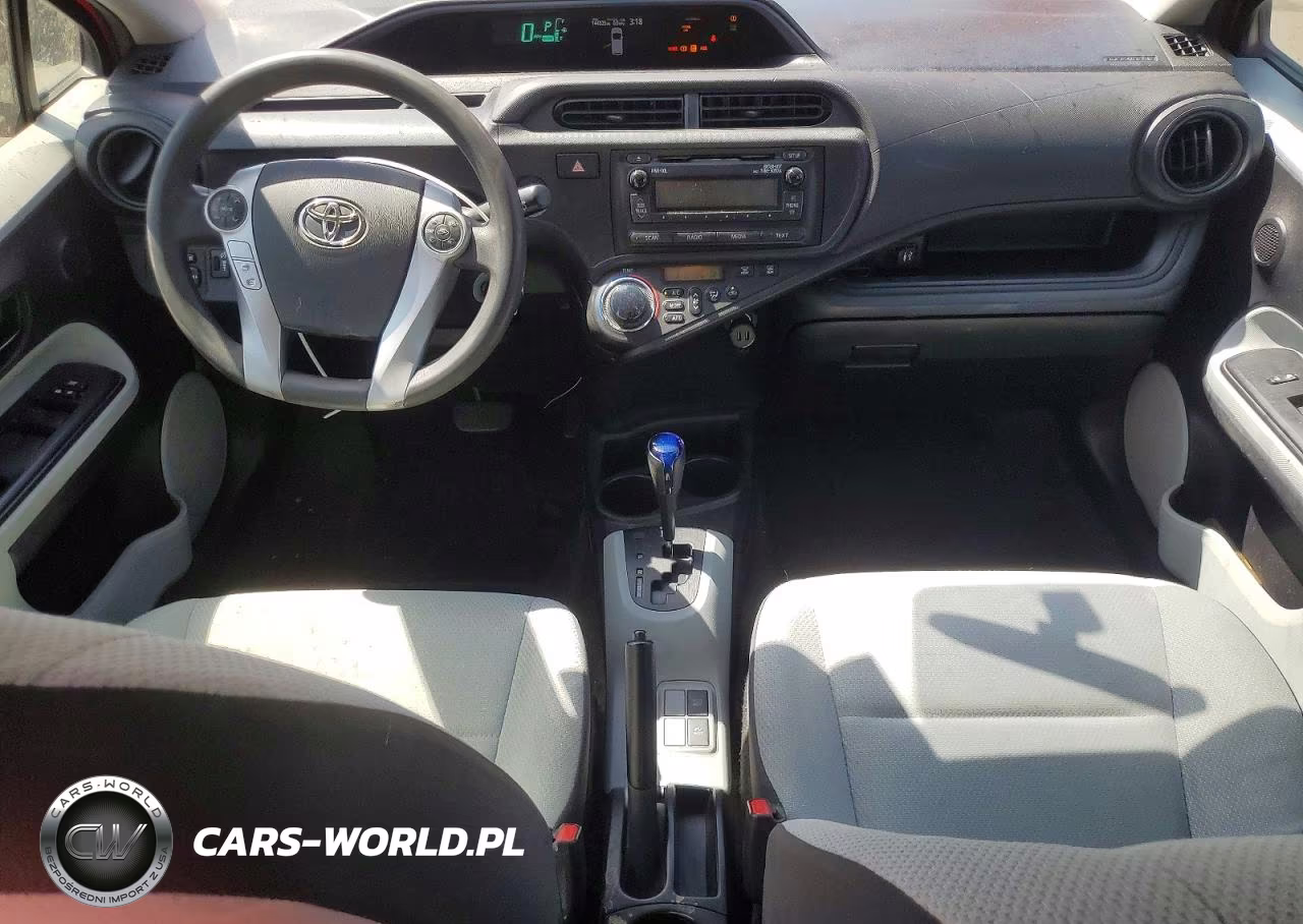 2012 Toyota Prius C One VIN:JTDKDTB3XC1524289 - 8