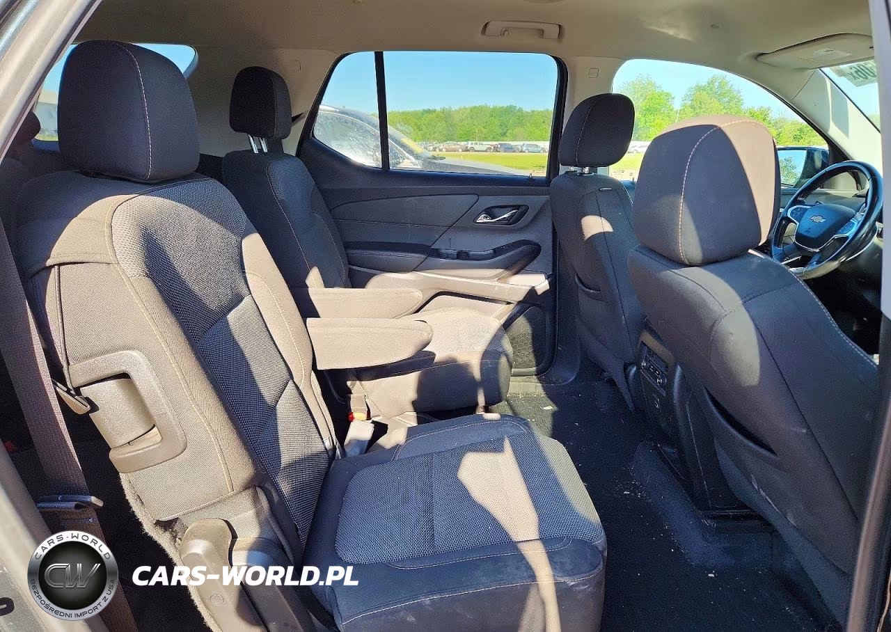 2019 Chevrolet Traverse Lt VIN:1GNERGKW5KJ277575 - 11