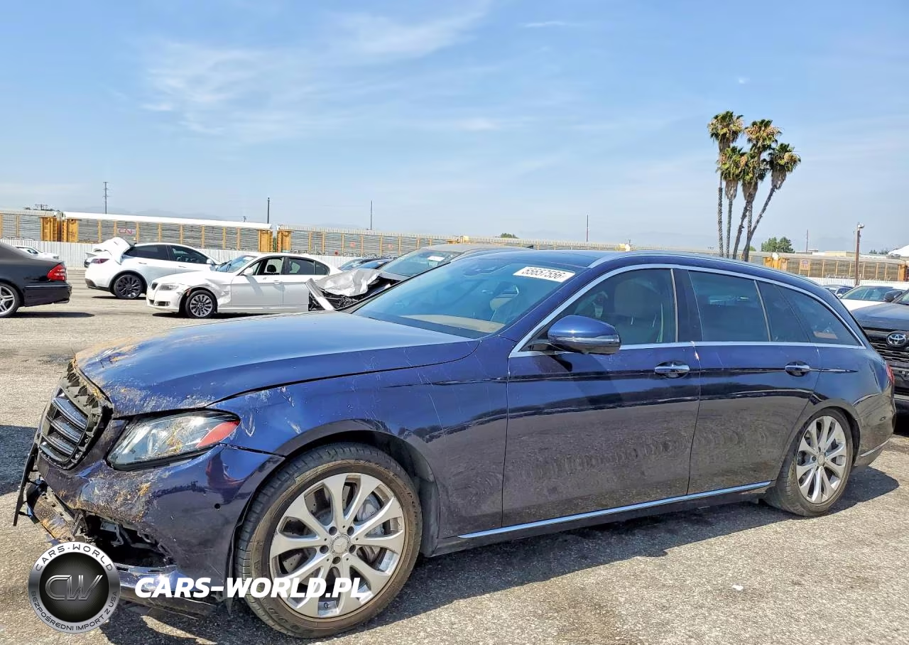 2017 Mercedes-Benz E 400 4Matic – zdjęcie 1 z 12