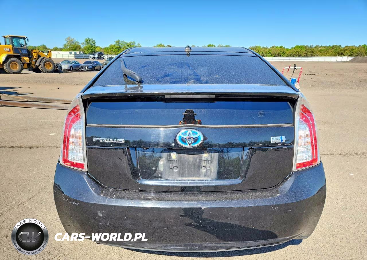 2015 Toyota Prius Four VIN:JTDKN3DU7F0436278 - 6