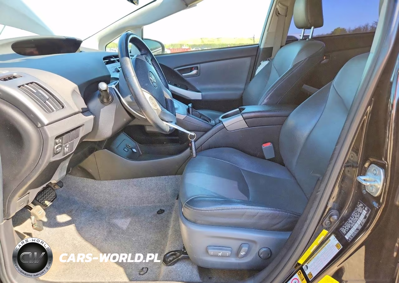 2015 Toyota Prius Four VIN:JTDKN3DU7F0436278 - 7