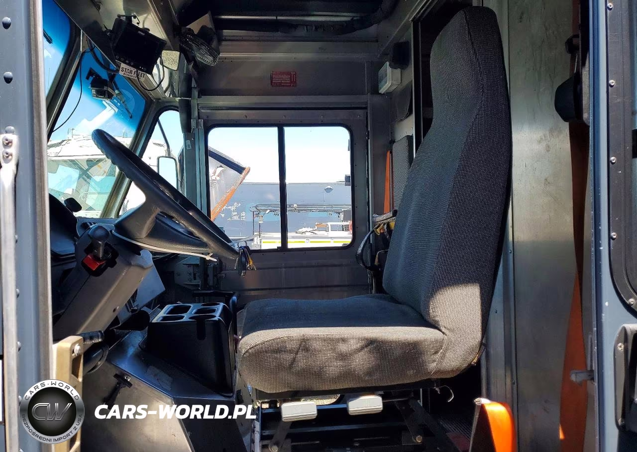 2021 Freightliner Chassis M Line Walk-In Van VIN:4UZAC2GA4MCMM9252 - 7