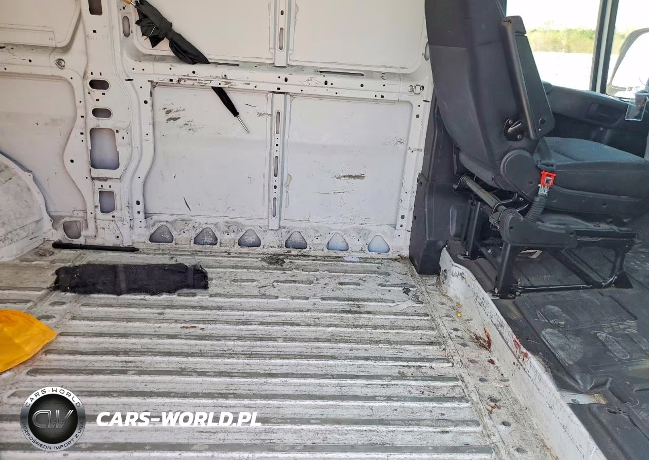 2023 Ram Promaster 2500 Delivery Van VIN:3C6LRVCGXPE563641 - 11