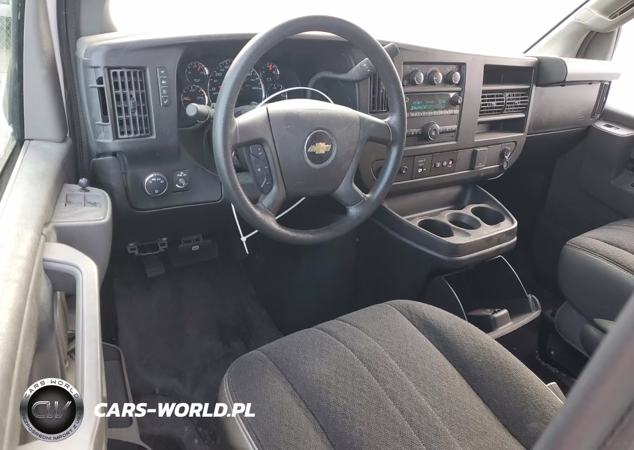 2023 Chevrolet Express 2500 Delivery Van VIN:1GCWGAFP8P1127759 - 8