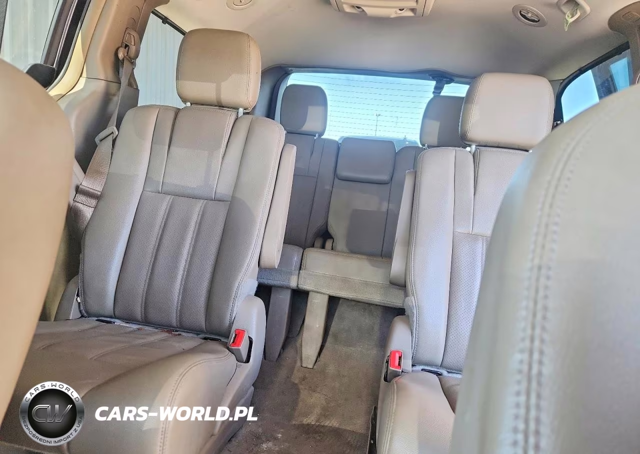 2015 Chrysler Town & Country Touring L VIN:2C4RC1CG6FR728773 - 10