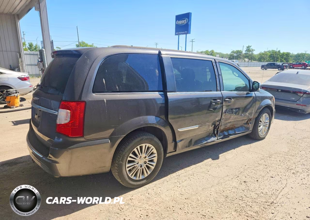 2015 Chrysler Town & Country Touring L VIN:2C4RC1CG6FR728773 - 3