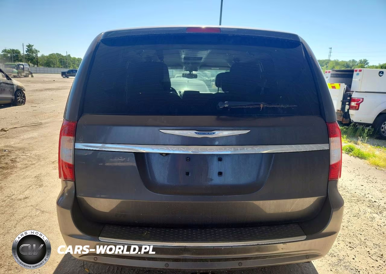 2015 Chrysler Town & Country Touring L VIN:2C4RC1CG6FR728773 - 6
