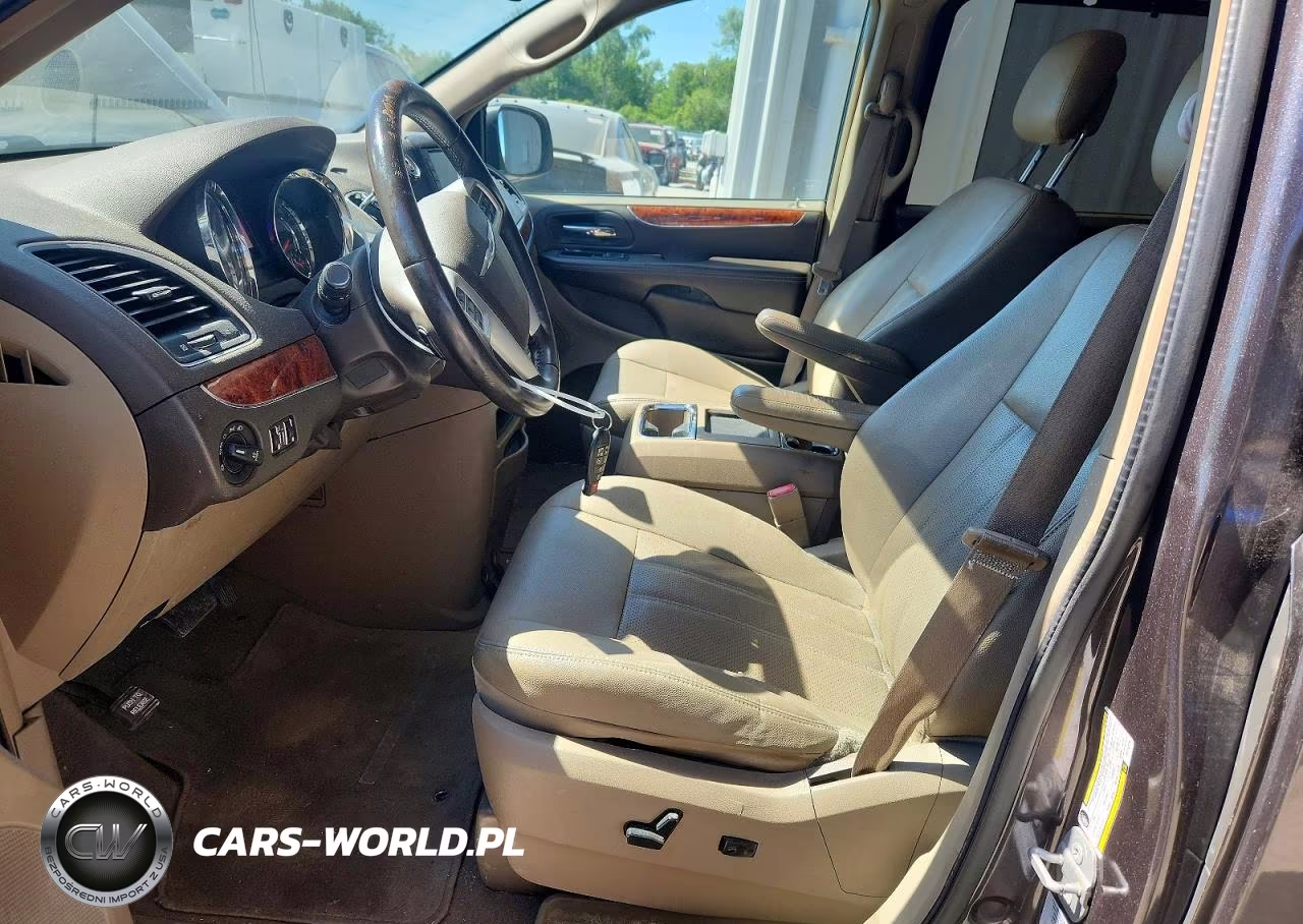 2015 Chrysler Town & Country Touring L VIN:2C4RC1CG6FR728773 - 7
