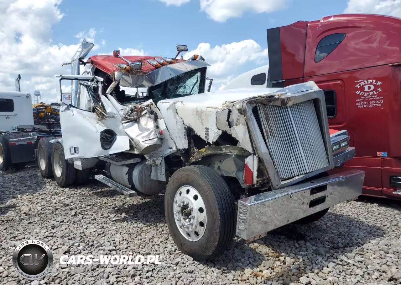 2007 Western Star 4900 Semi Truck