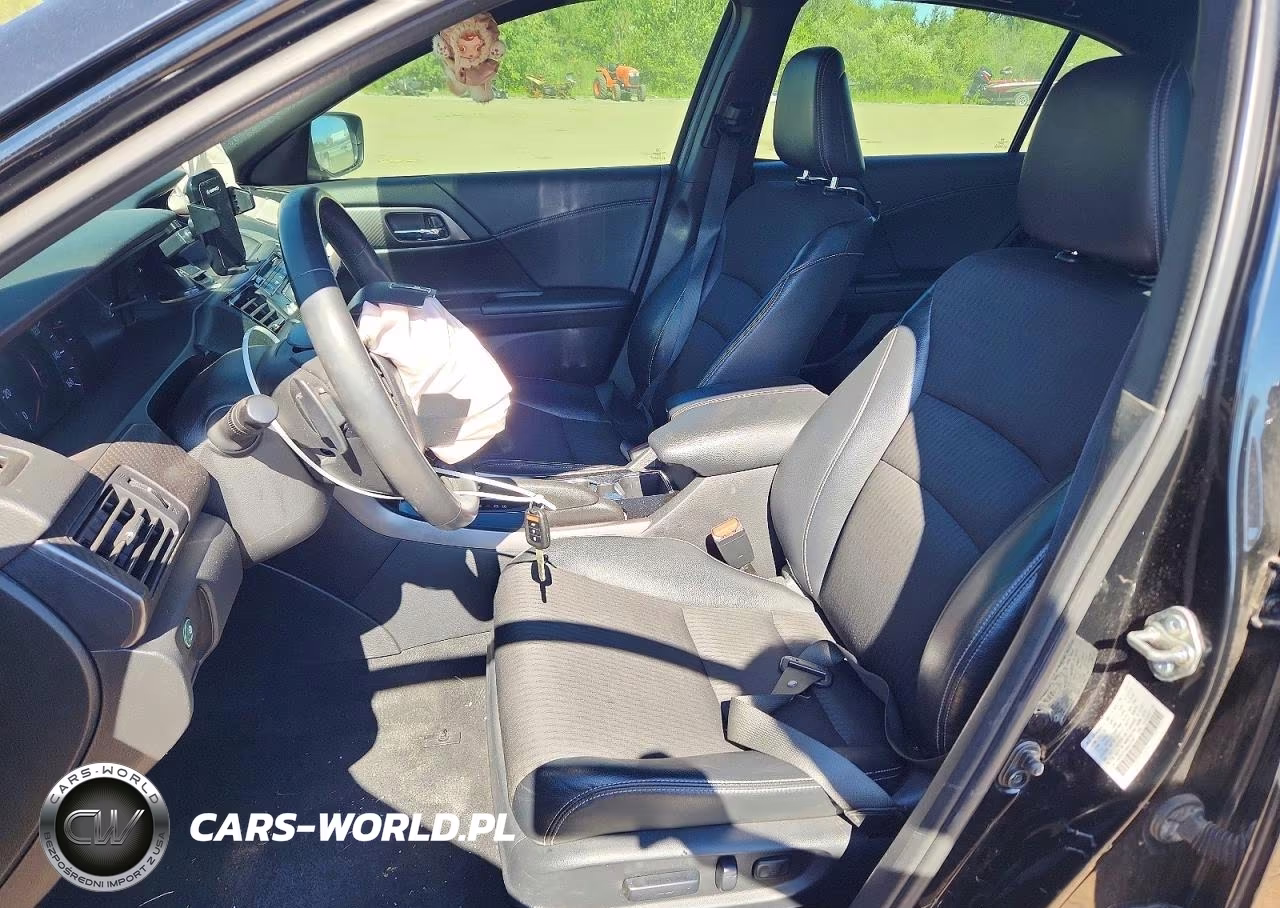 2016 Honda Accord Sport VIN:1HGCR2F5XGA034387 - 7