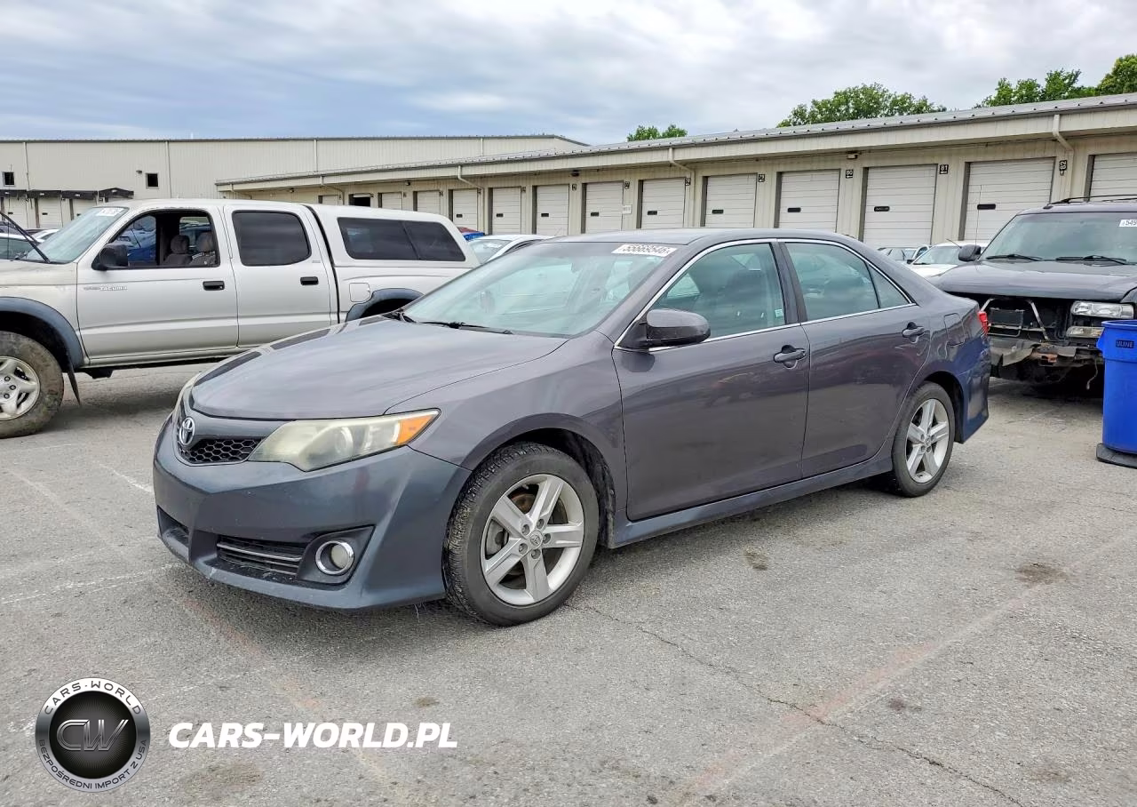 2013 Toyota Camry Se – zdjęcie 1 z 12