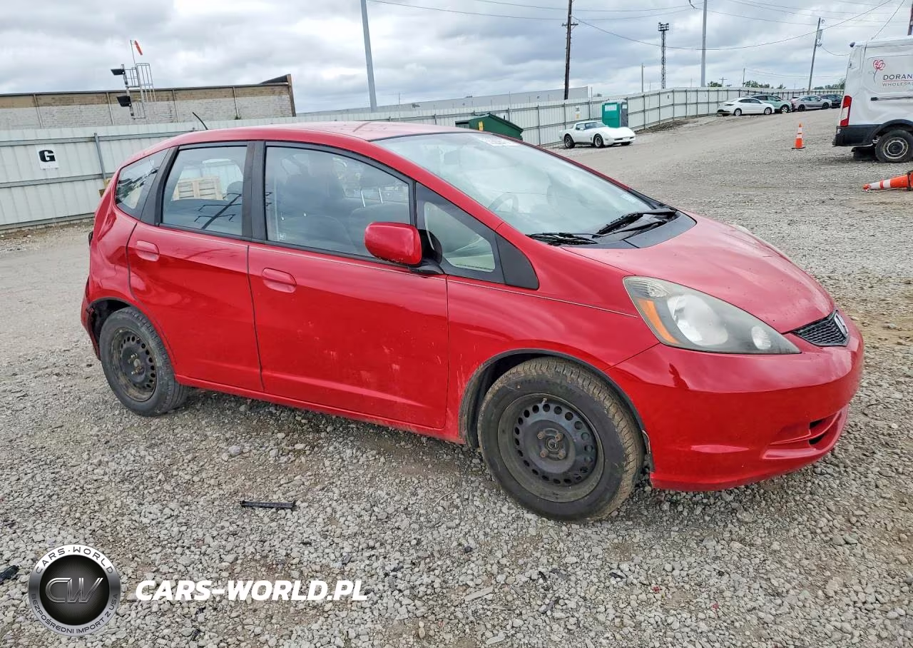 2012 Honda Fit VIN:JHMGE8H39CS007789 - 4