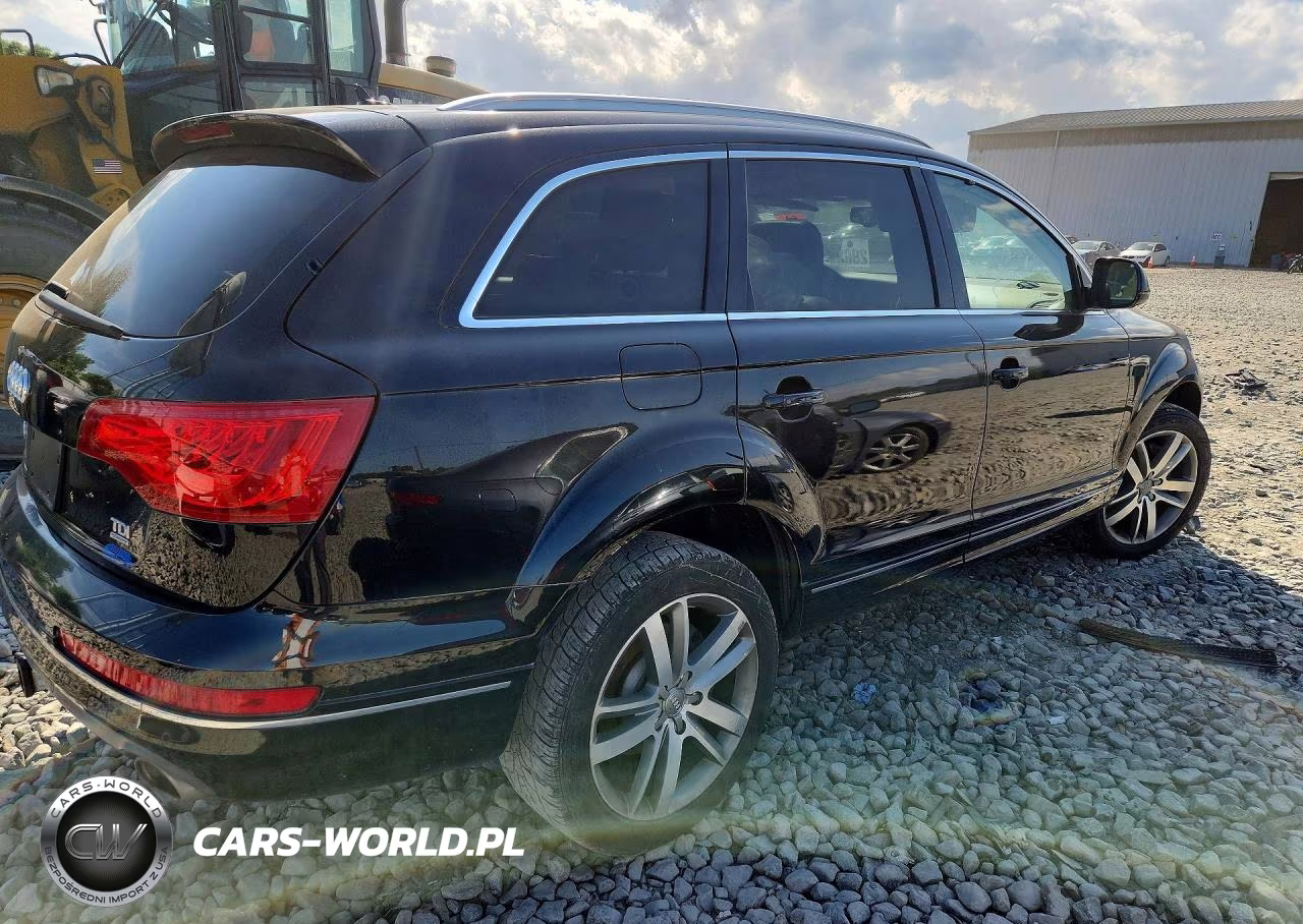 2014 Audi Q7 Premium Plus VIN:WA1LMAFEXED008840 - 3