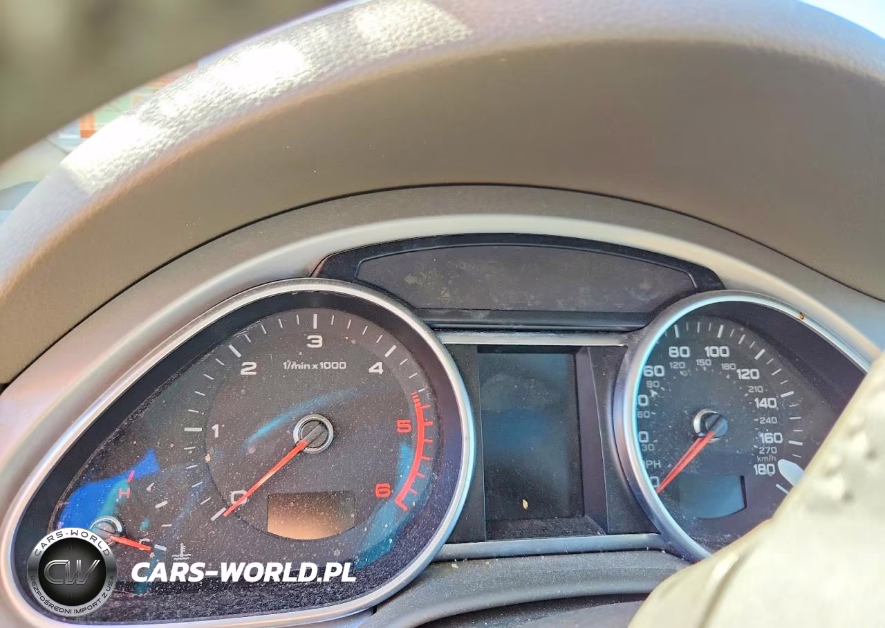 2014 Audi Q7 Premium Plus VIN:WA1LMAFEXED008840 - 9