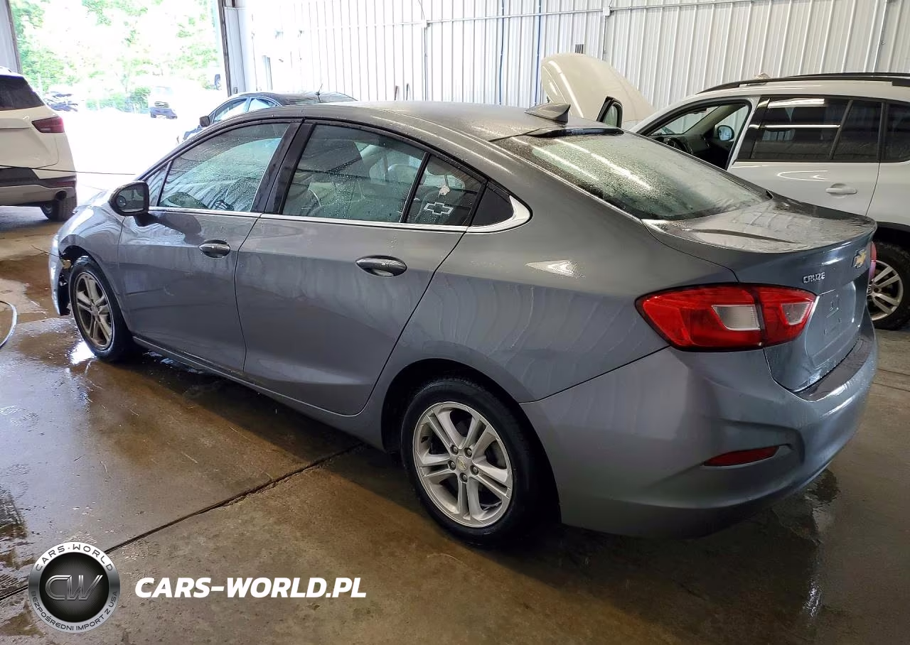 2018 Chevrolet Cruze Lt VIN:1G1BE5SM6J7224642 - 2