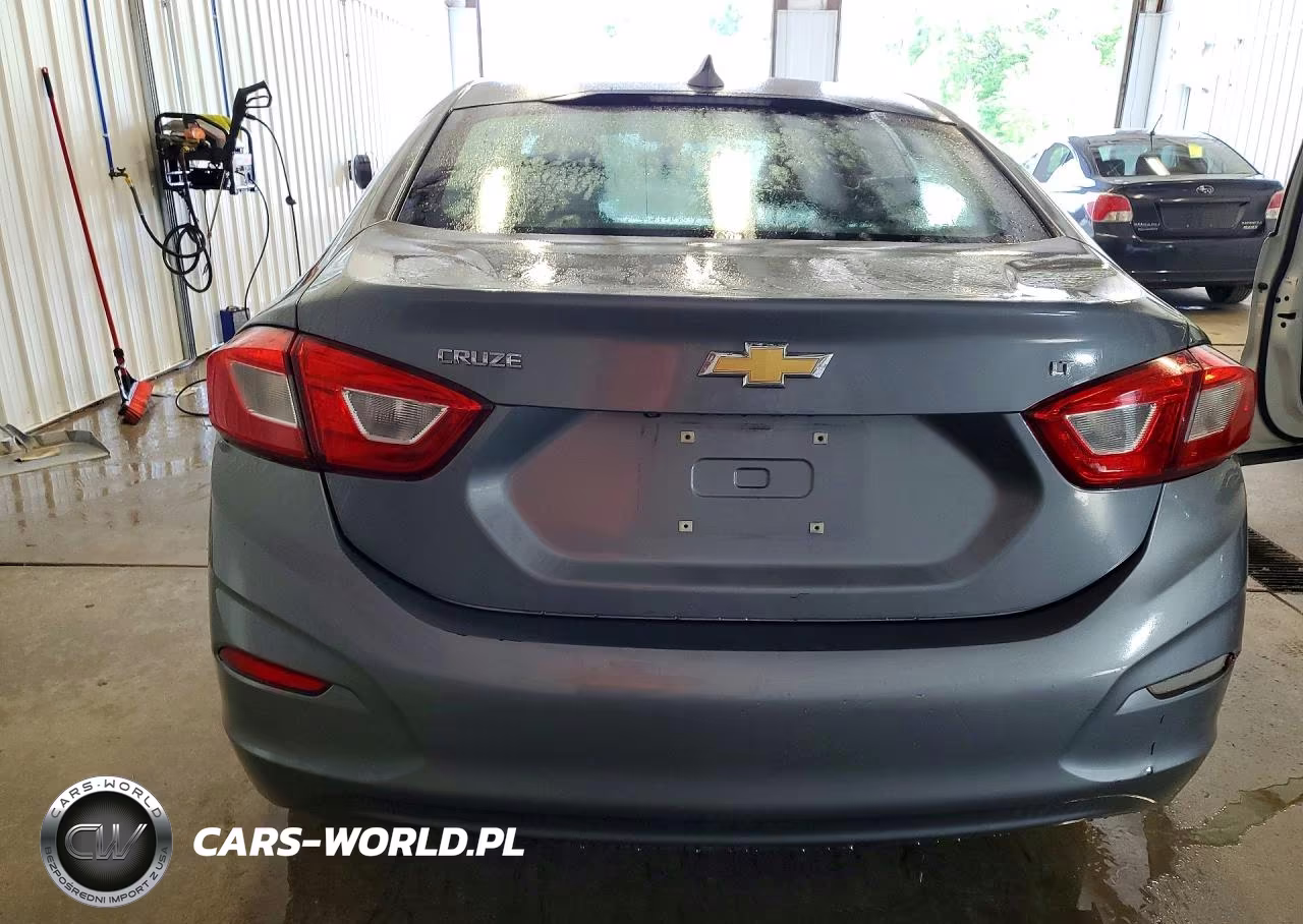 2018 Chevrolet Cruze Lt VIN:1G1BE5SM6J7224642 - 6