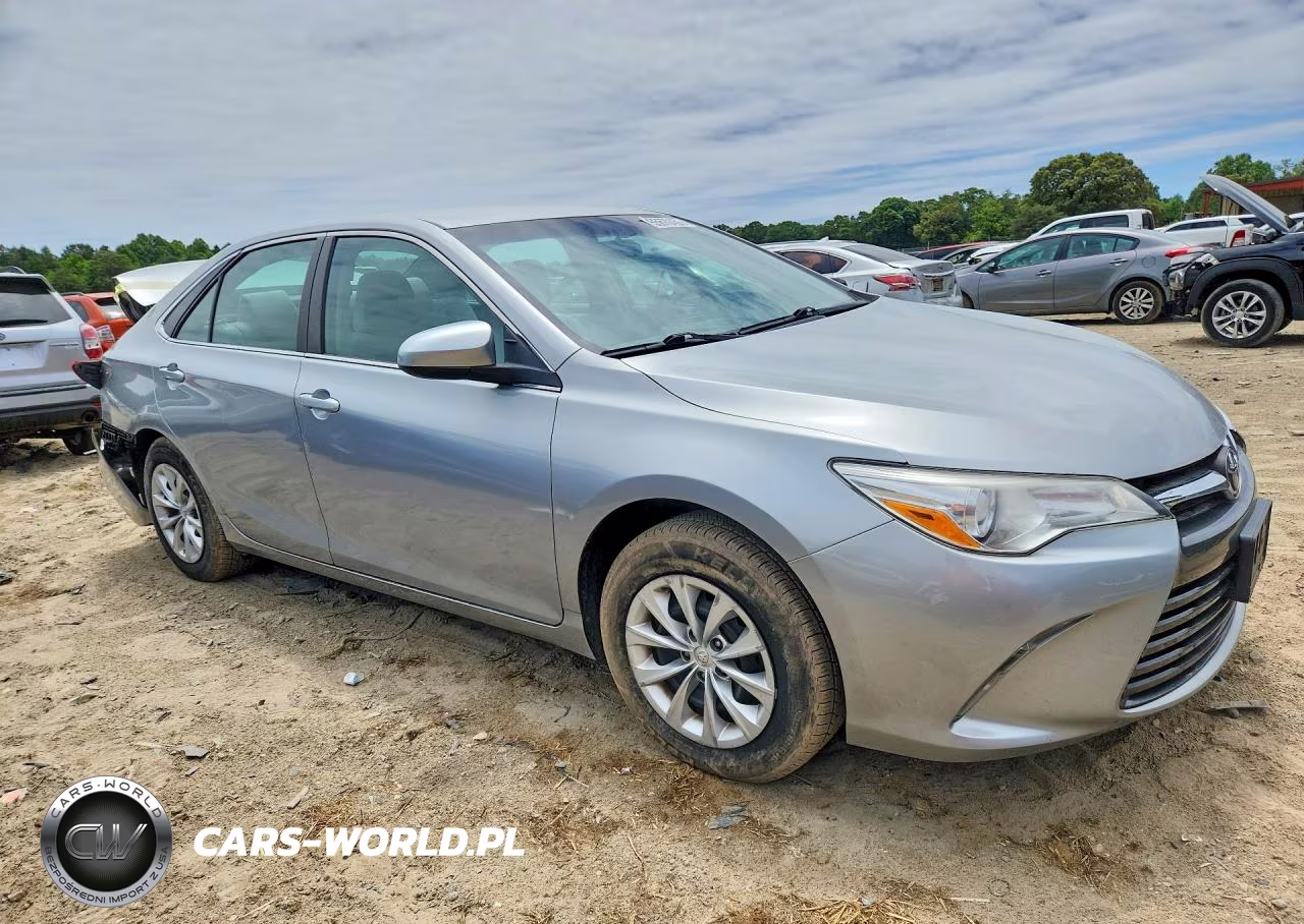 2017 Toyota Camry Le VIN:4T1BF1FK2HU676200 - 4