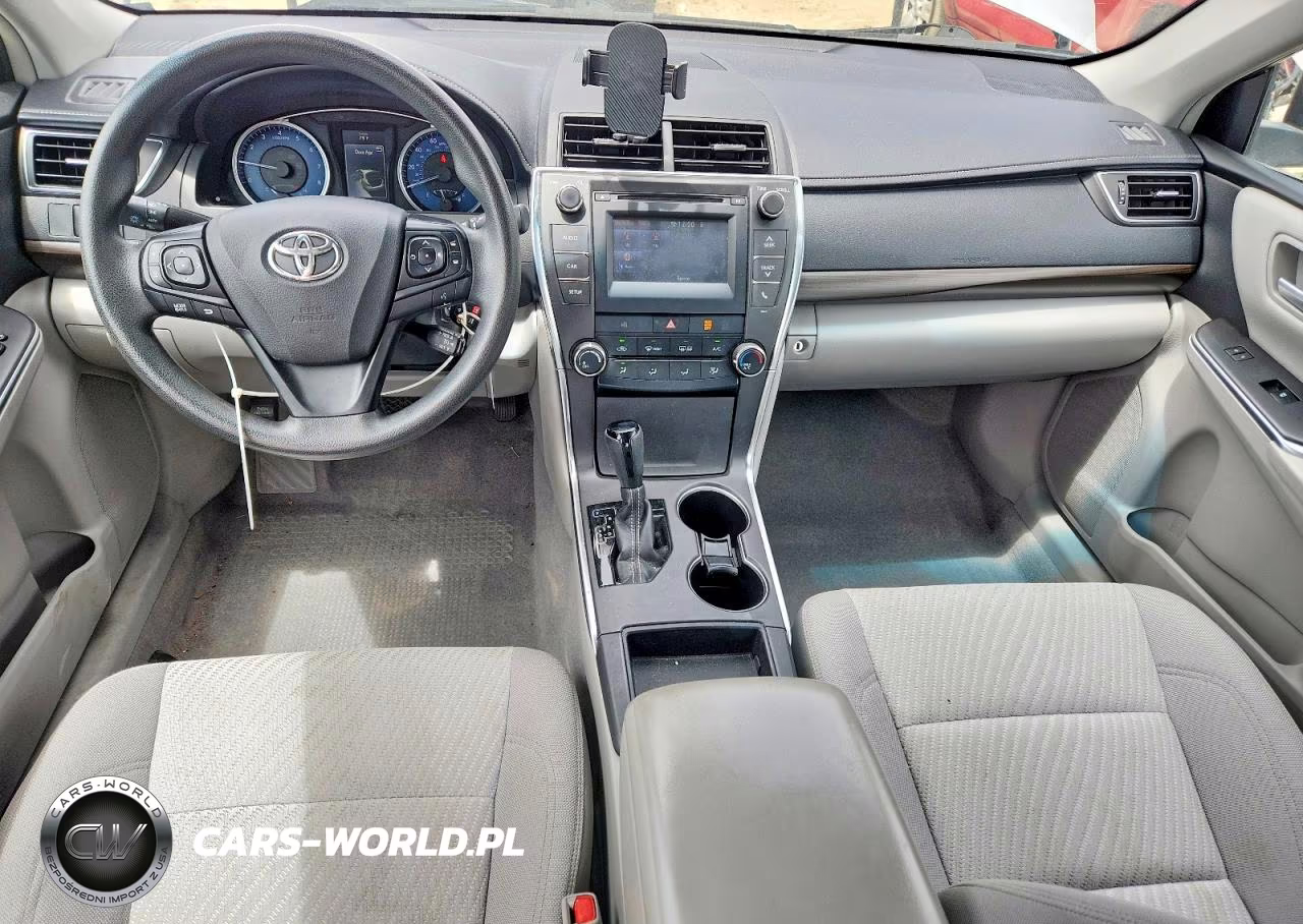 2017 Toyota Camry Le VIN:4T1BF1FK2HU676200 - 8