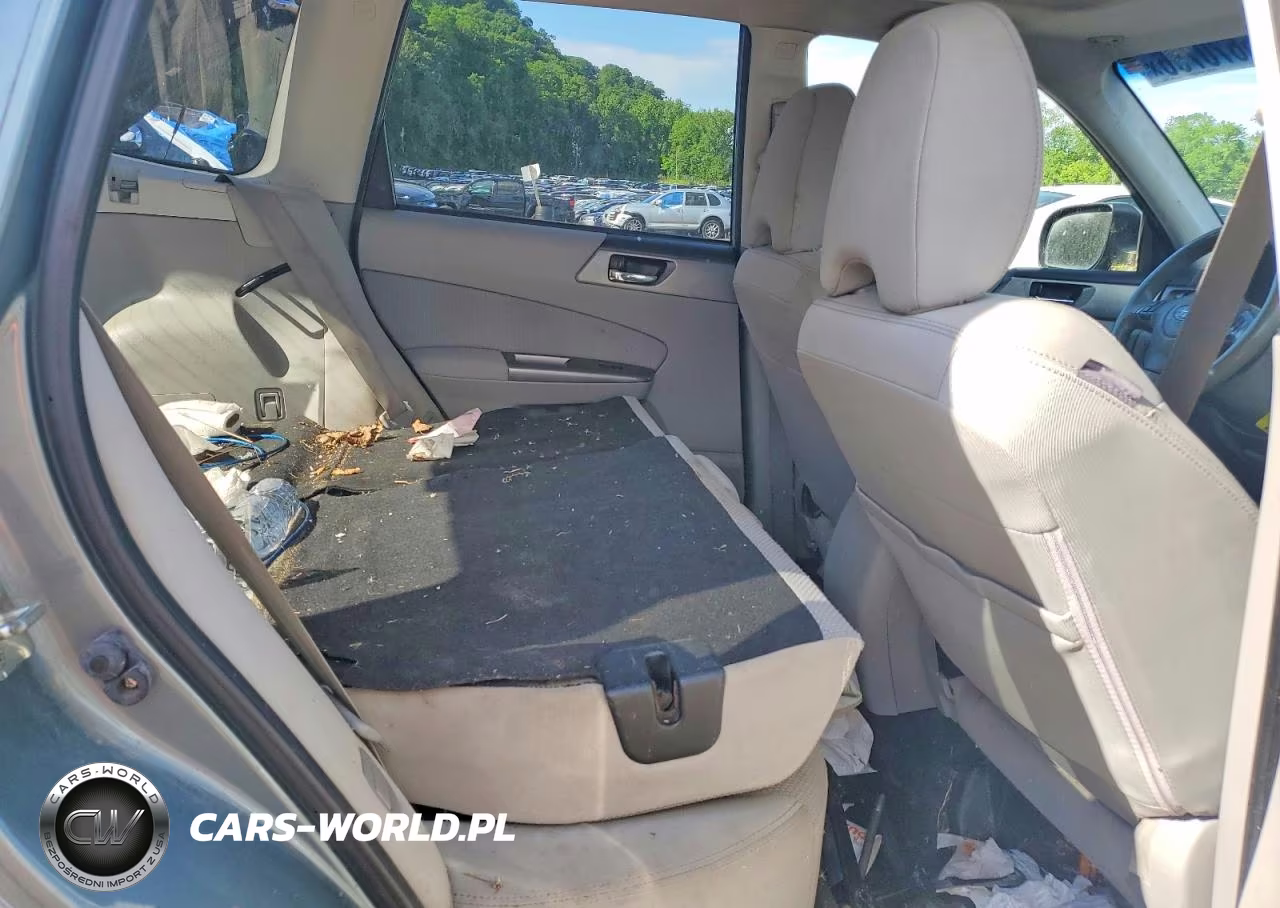 2012 Subaru Forester 2.5X Premium VIN:JF2SHADCXCH427012 - 11