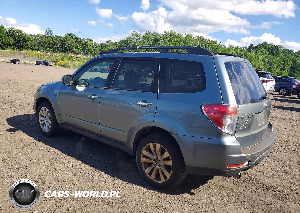 2012 Subaru Forester 2.5X Premium VIN:JF2SHADCXCH427012 - 2