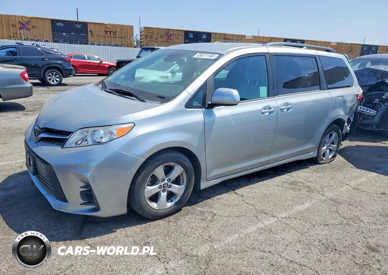 2019 Toyota Sienna Le