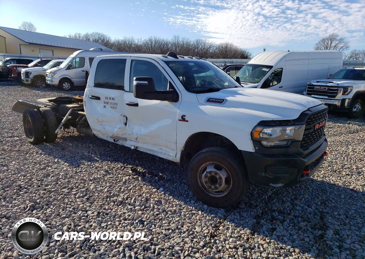 2023 Ram 3500 VIN:3C7WRTCL4PG605879 - 4