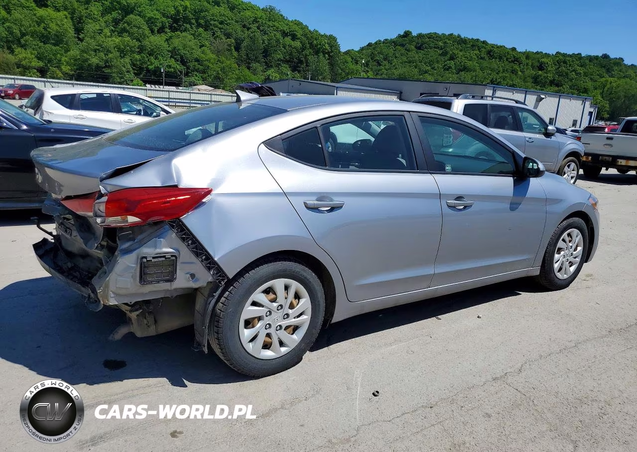 2017 Hyundai Elantra Se VIN:5NPD74LF3HH207615 - 3