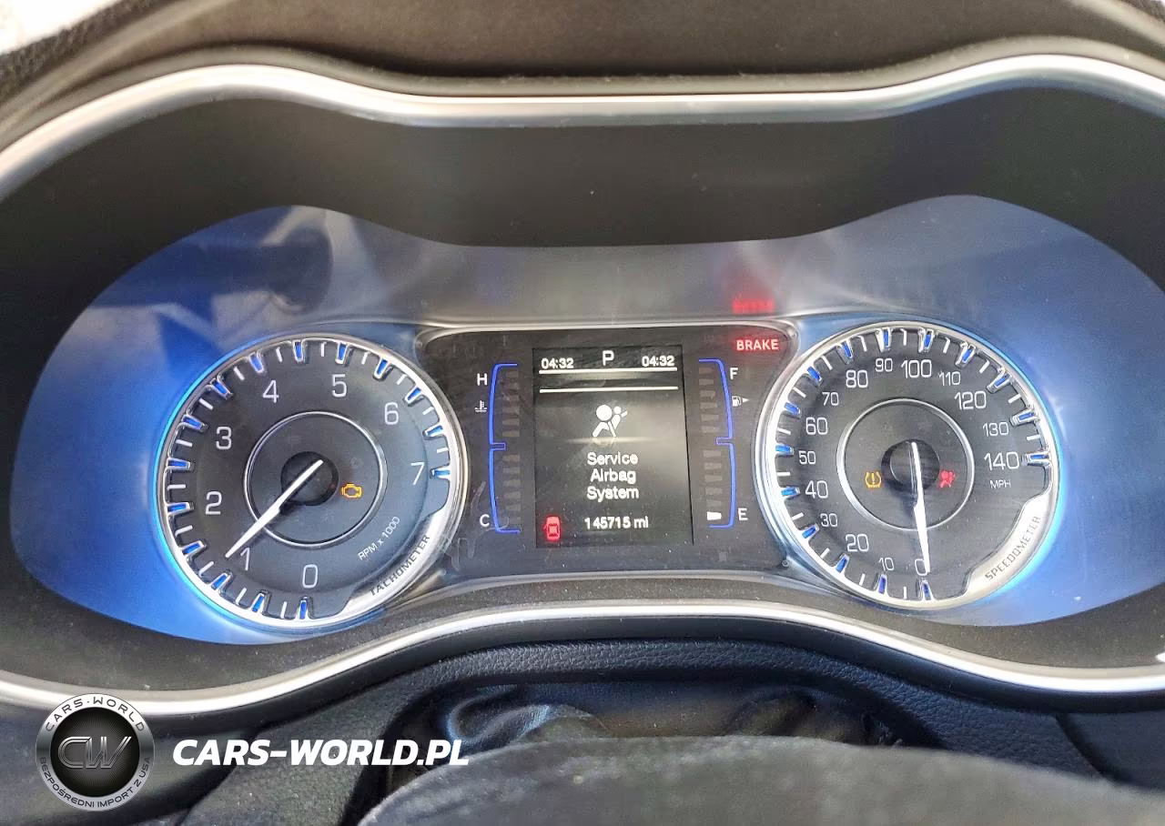 2015 Chrysler 200 Limited VIN:1C3CCCAB3FN732094 - 9