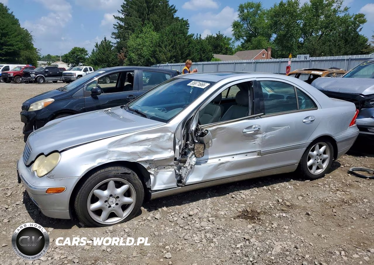 2004 Mercedes-Benz C 240