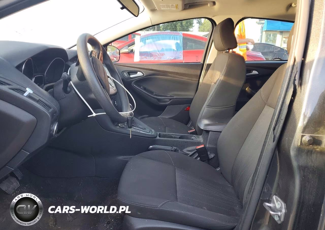 2015 Ford Focus Se VIN:1FADP3F20FL240895 - 7