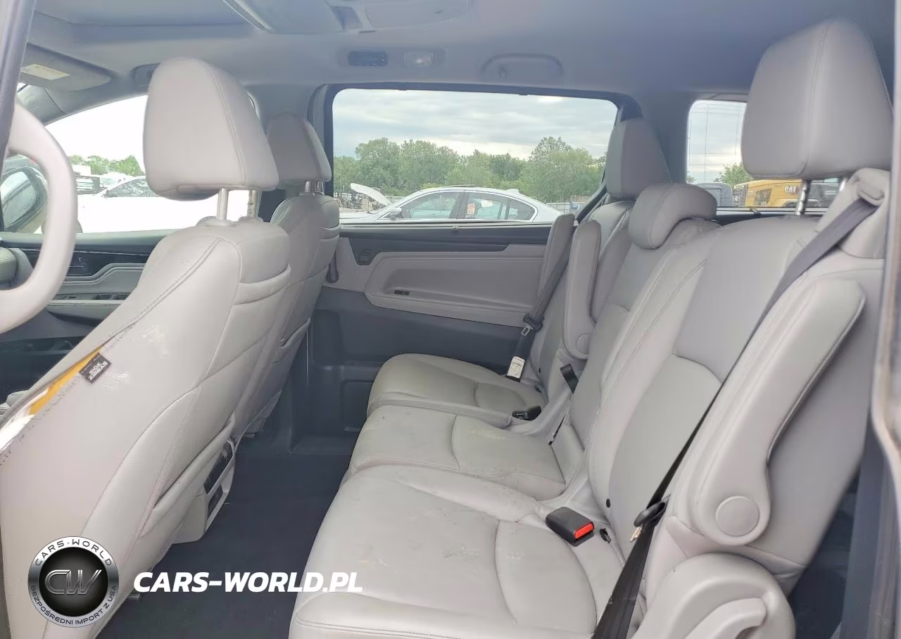 2023 Honda Odyssey Touring VIN:5FNRL6H87PB046027 - 11