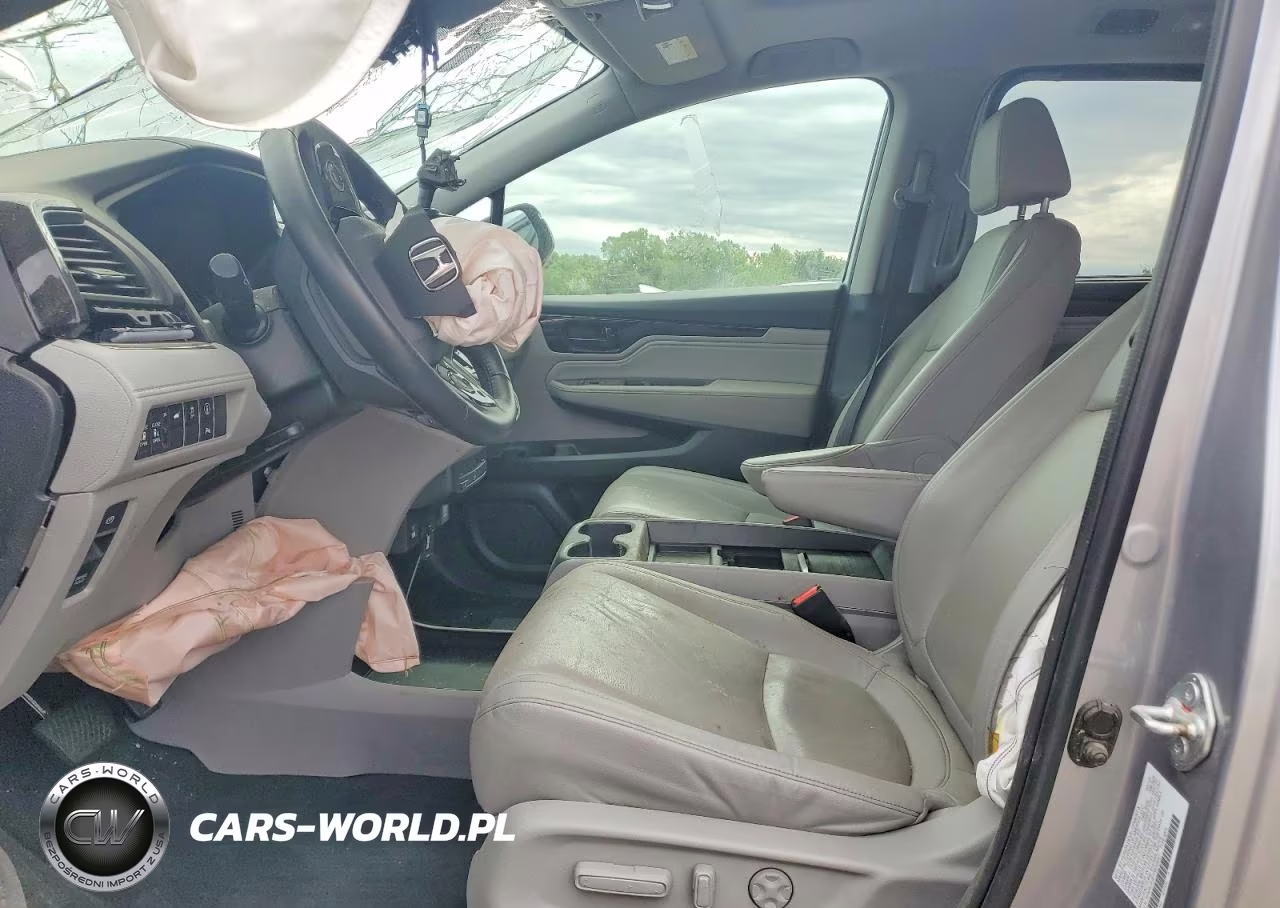 2023 Honda Odyssey Touring VIN:5FNRL6H87PB046027 - 7