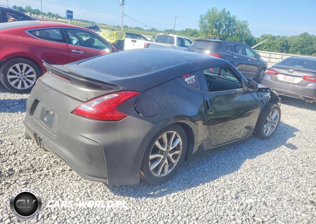2015 Nissan 370Z Base VIN:JN1AZ4EHXFM441901 - 3
