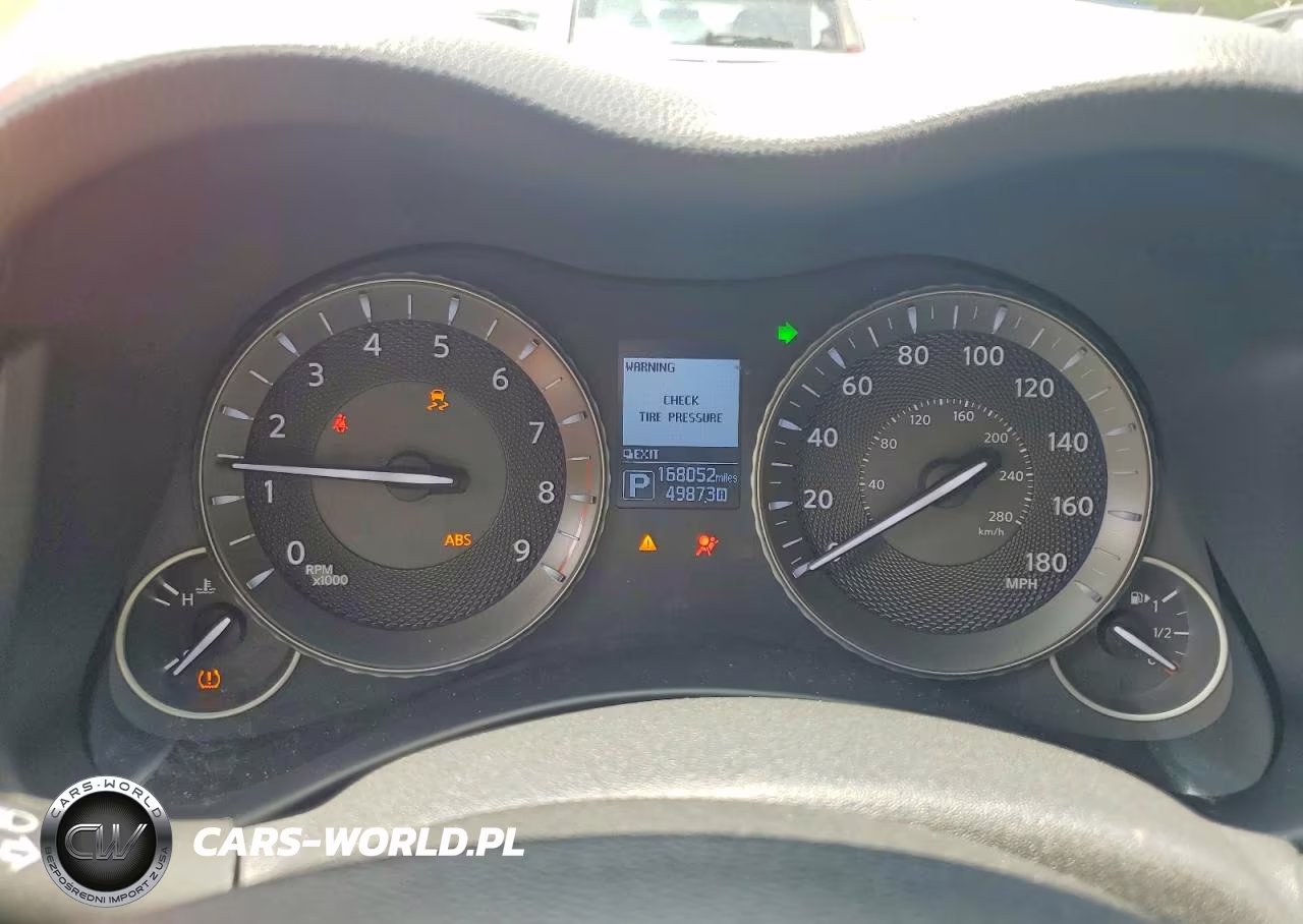 2019 Infiniti Q70L 3.7 Luxe VIN:JN1BY1PP3KM685121 - 9