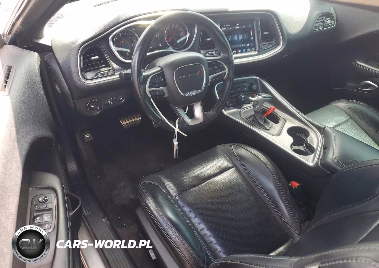 2018 Dodge Challenger Sxt VIN:2C3CDZAG2JH259382 - 8