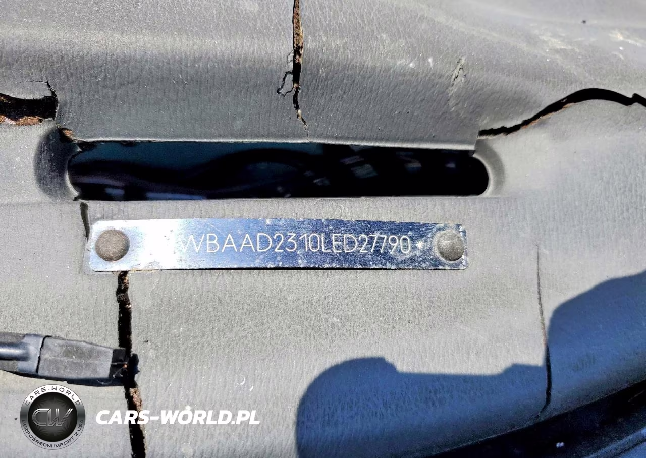 1990 BMW 325 I Automatic VIN:WBAAD2310LED27790 - 13