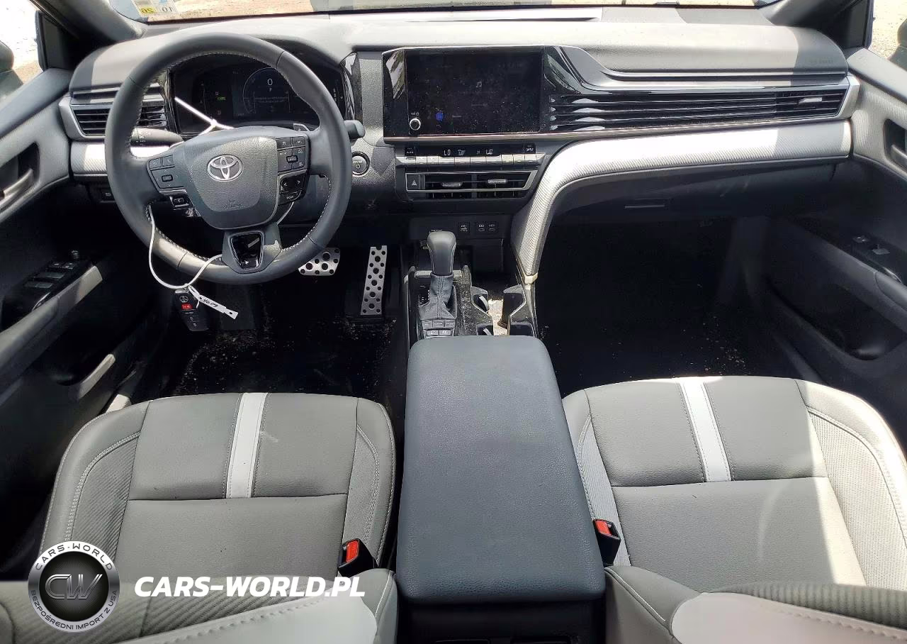 2026 Toyota Camry Se VIN:4T1DAACK4TU671360 - 8