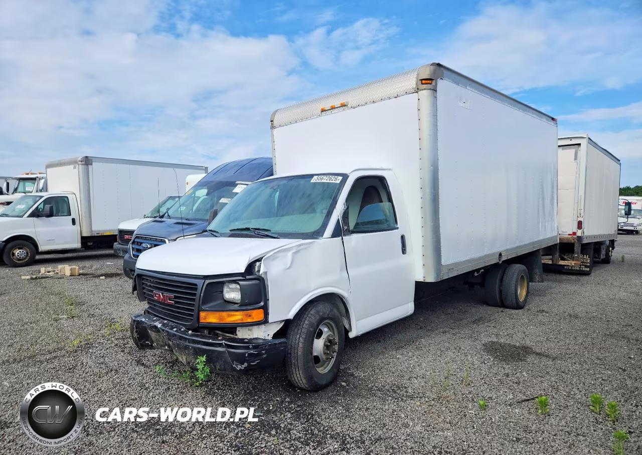 2017 GMC Savana Box Truck