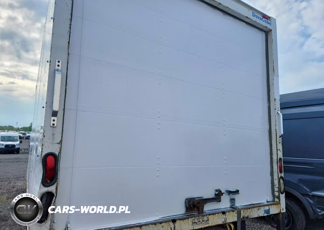 2017 GMC Savana Box Truck VIN:1HA37TCG1HN000053 - 6