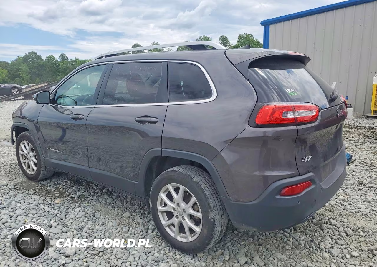2017 Jeep Cherokee Latitude VIN:1C4PJLCB9HW663215 - 2