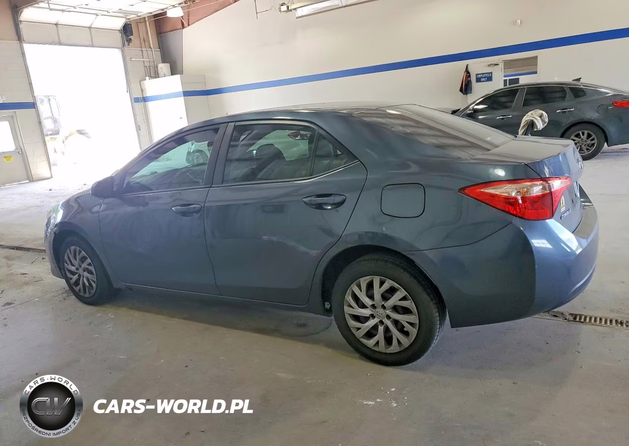 2017 Toyota Corolla Le VIN:2T1BURHE3HC886107 - 2