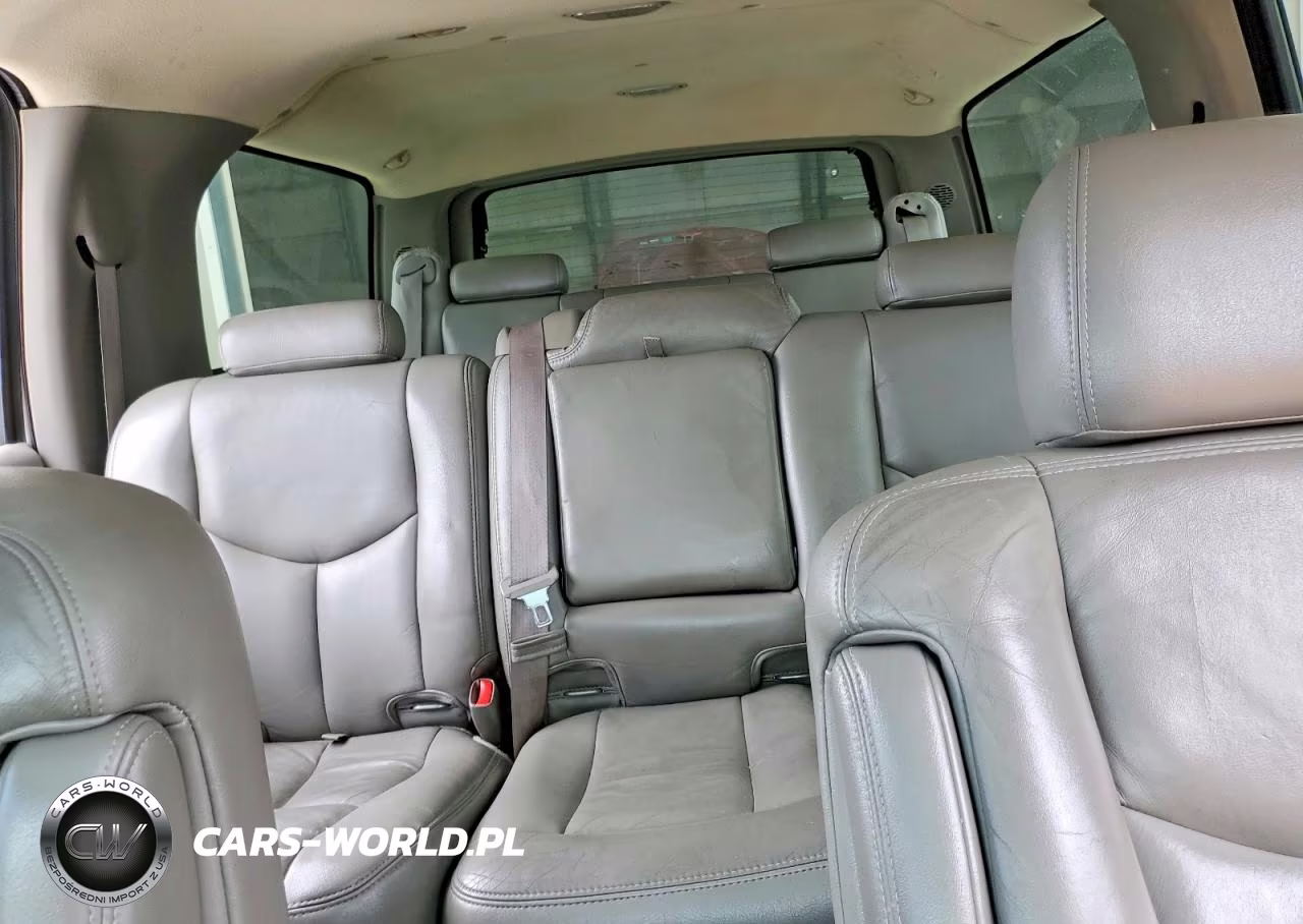 2005 Chevrolet Suburban K1500 VIN:3GNFK16Z55G109015 - 10