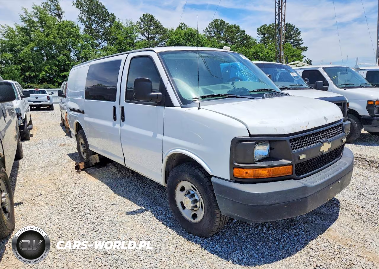 2011 Chevrolet Express G2500 VIN:1GCWGFCG0B1173046 - 4