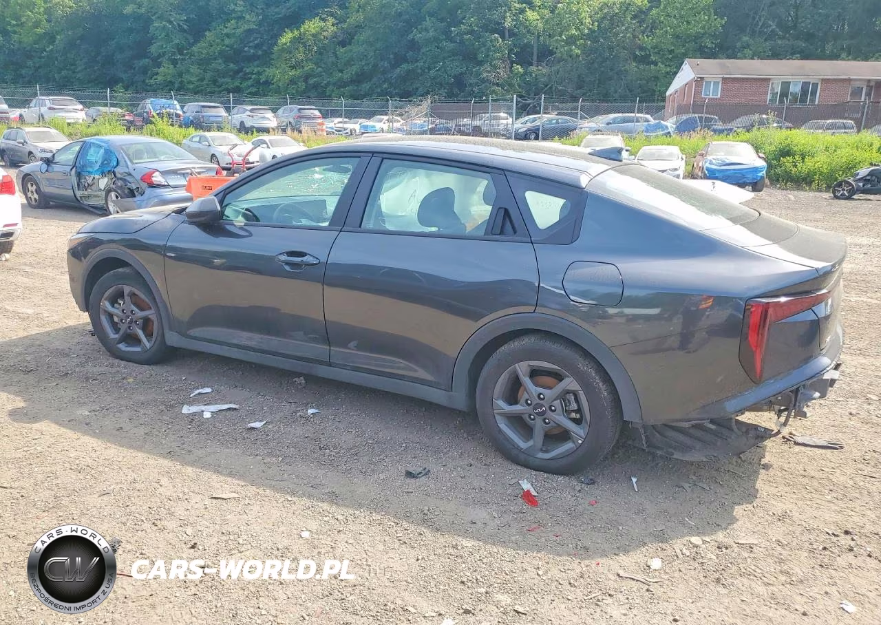 2025 Kia K4 Lxs VIN:3KPFT4DEXSE021124 - 2