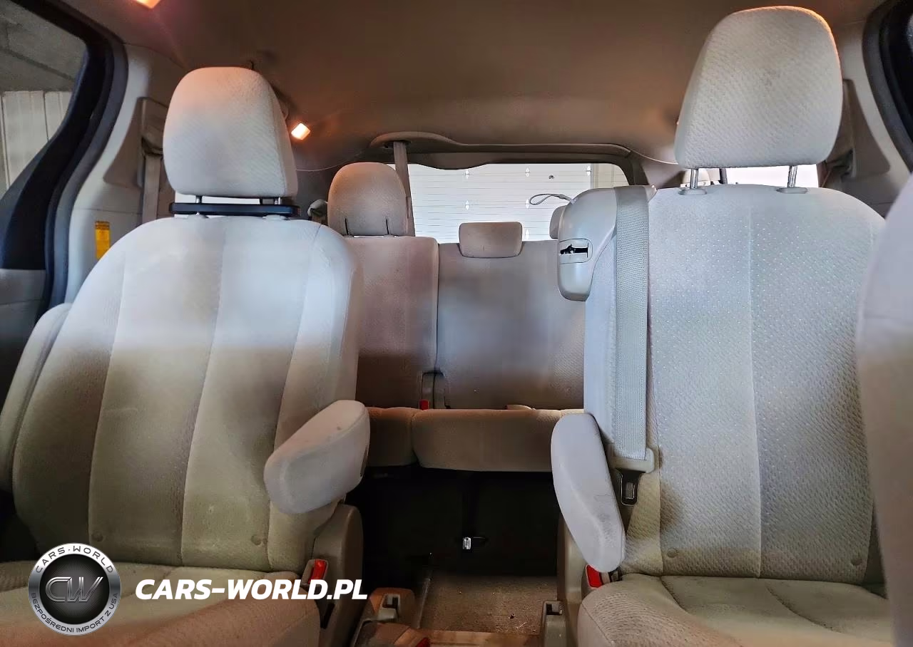 2013 Toyota Sienna Le VIN:5TDKK3DC9DS400425 - 10
