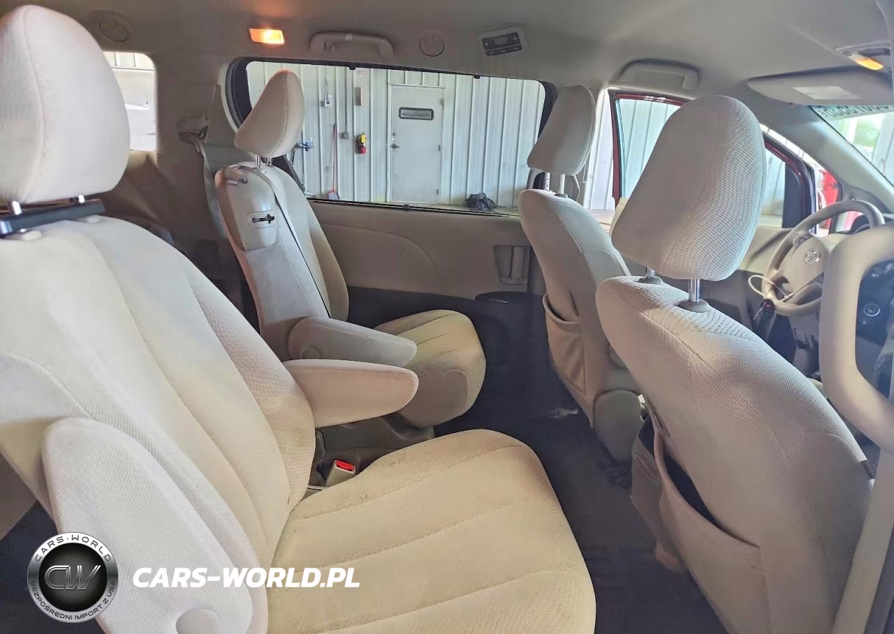 2013 Toyota Sienna Le VIN:5TDKK3DC9DS400425 - 11