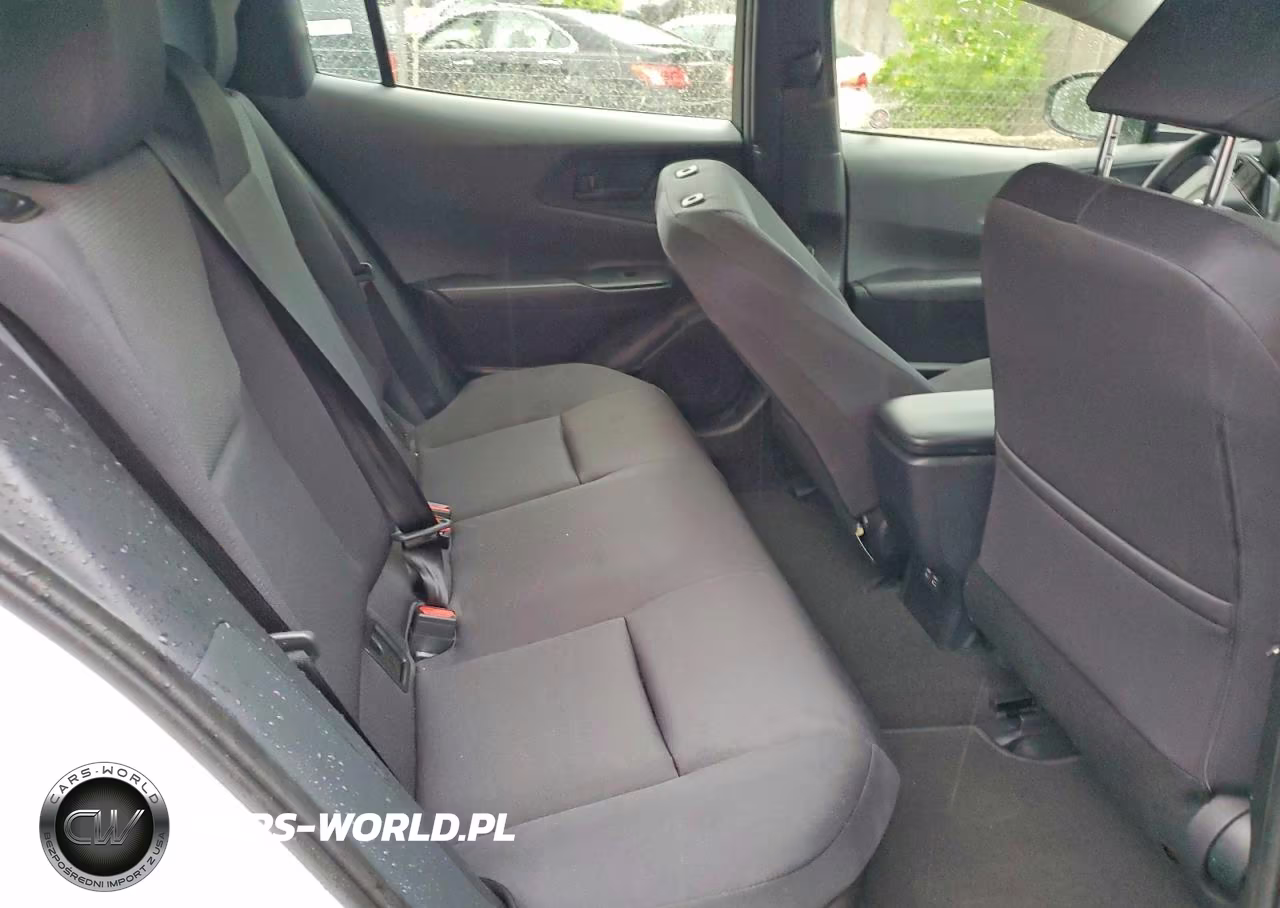 2026 Toyota Prius Le VIN:JTDACAAU4T3076715 - 10