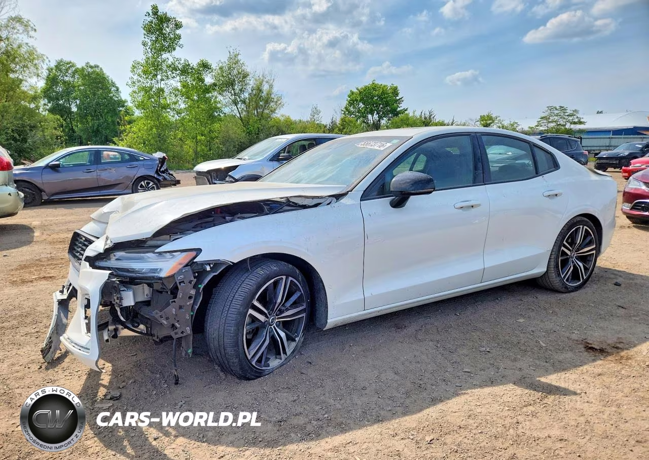 2021 Volvo S60 T5 R-Design