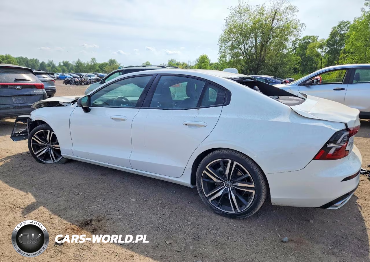 2021 Volvo S60 T5 R-Design VIN:7JR102TM1MG108558 - 2