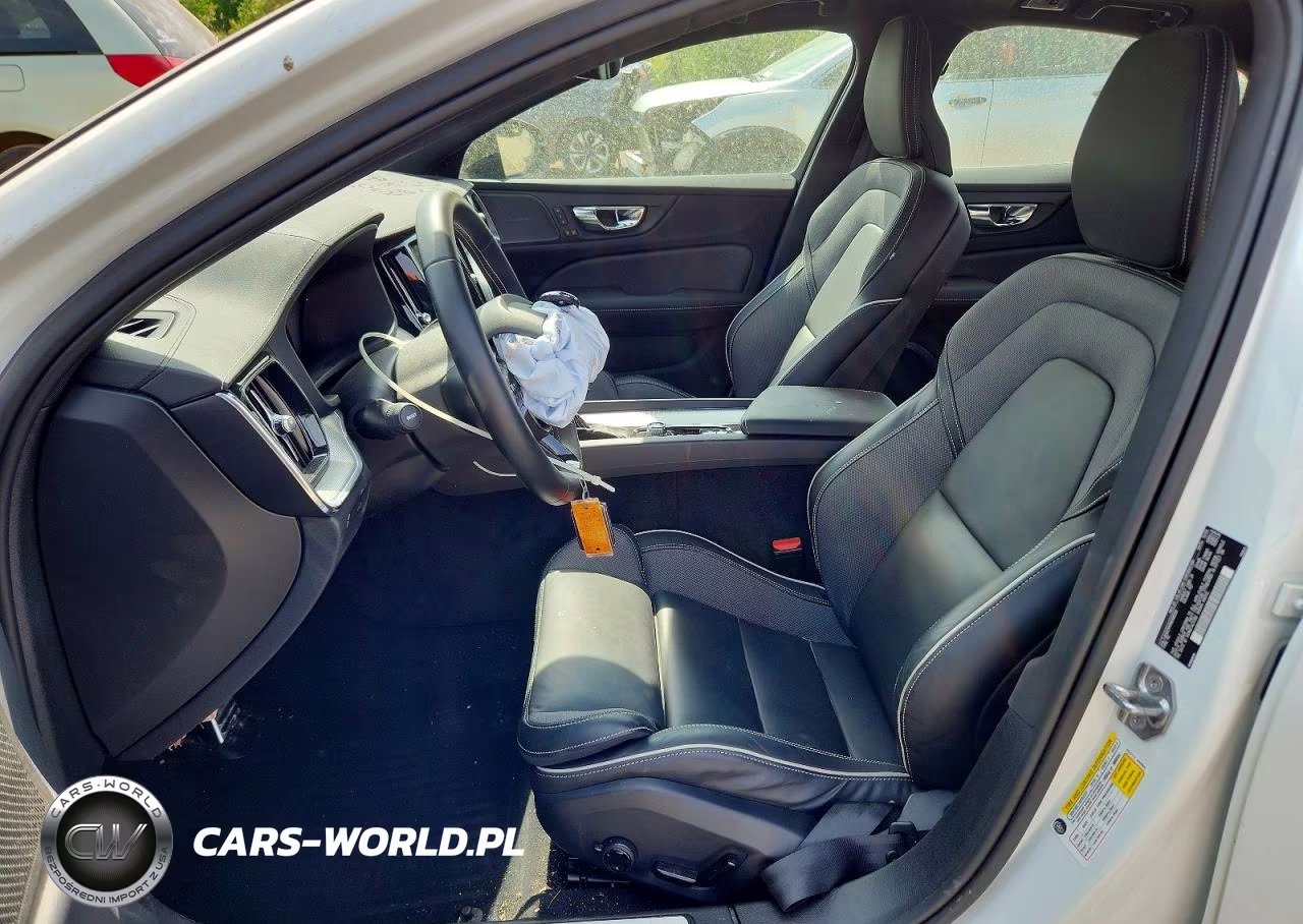 2021 Volvo S60 T5 R-Design VIN:7JR102TM1MG108558 - 7